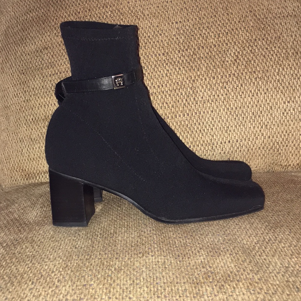 Etienne Aigner shoes